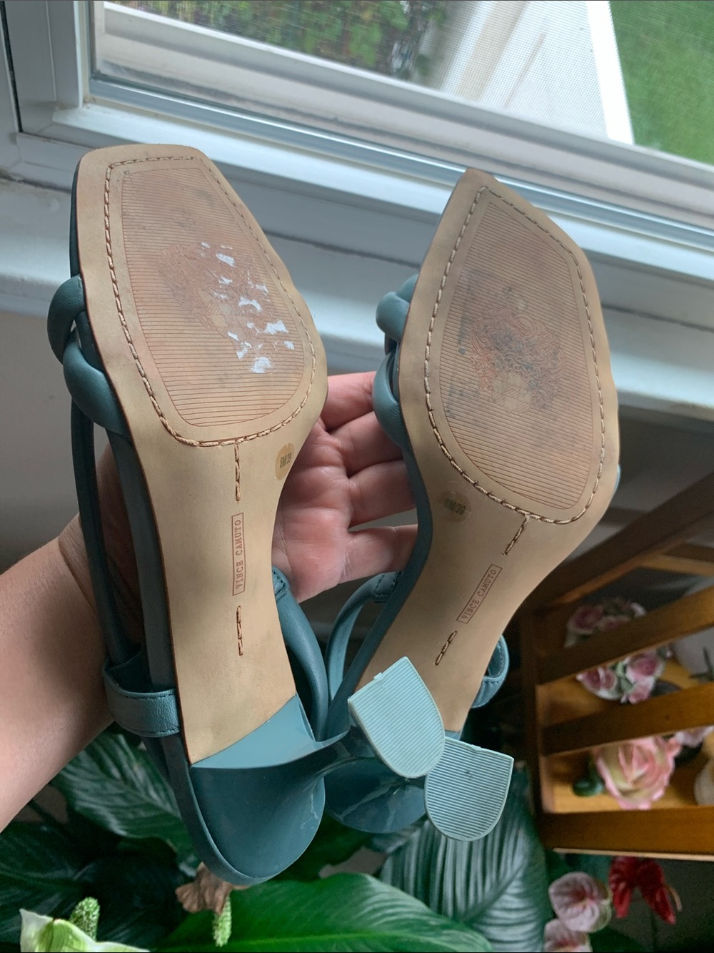 Vince Camuto womens Beljiya size 8 - Picture 8 of 8